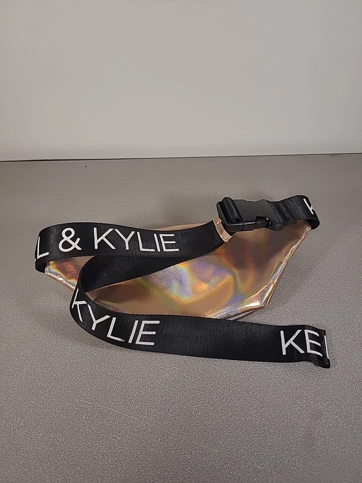 KENDALL & KYLIE-Rose Gold Fanny Pack/Pouch/Waist Iridescent - Image 2 of 4
