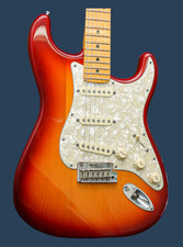 Fender Usa Select Port Orford Cedar Stratocaster "sienna Sunburst + Maple" (2014