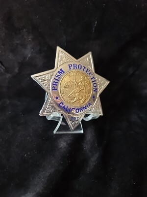 Original US Badge ''PRISM PROTECTION'' mit Hallmark ''The Ed Jones Co.'' 