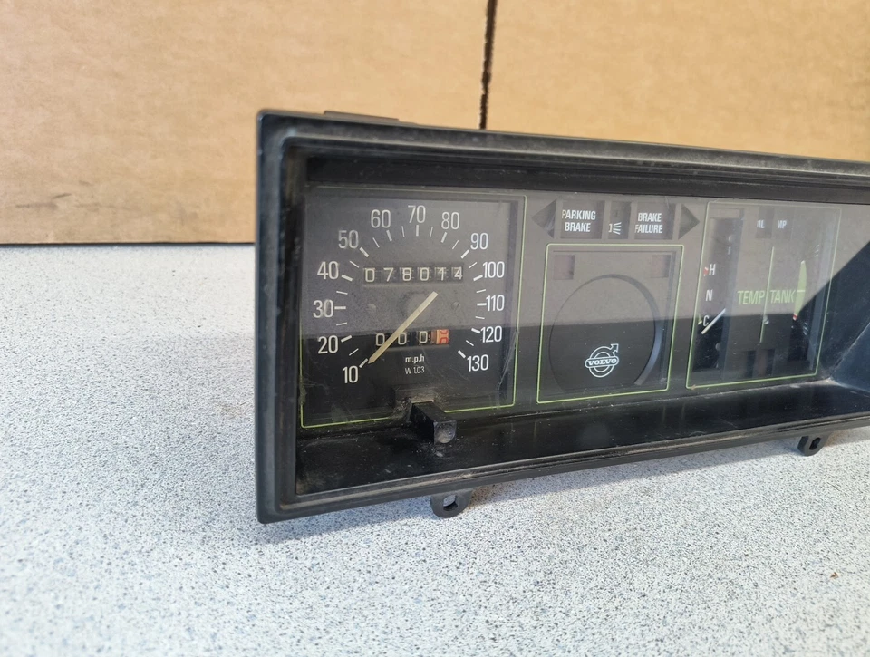 Velocímetro Volvo 1974, cuadro de instrumentos de combustible para vagón 142/144/145 JMP1212529 Foto 2 de 4