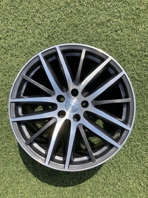 SET 4 OEM Maserati wheels part numbers are 670016851 front and 670016855 rear.