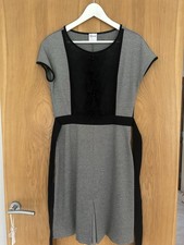 Red Valentino Size 10 Grey Dress With Lace Detail