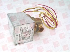 HONEYWELL V8043E-1004 / V8043E1004 (NEW IN BOX)