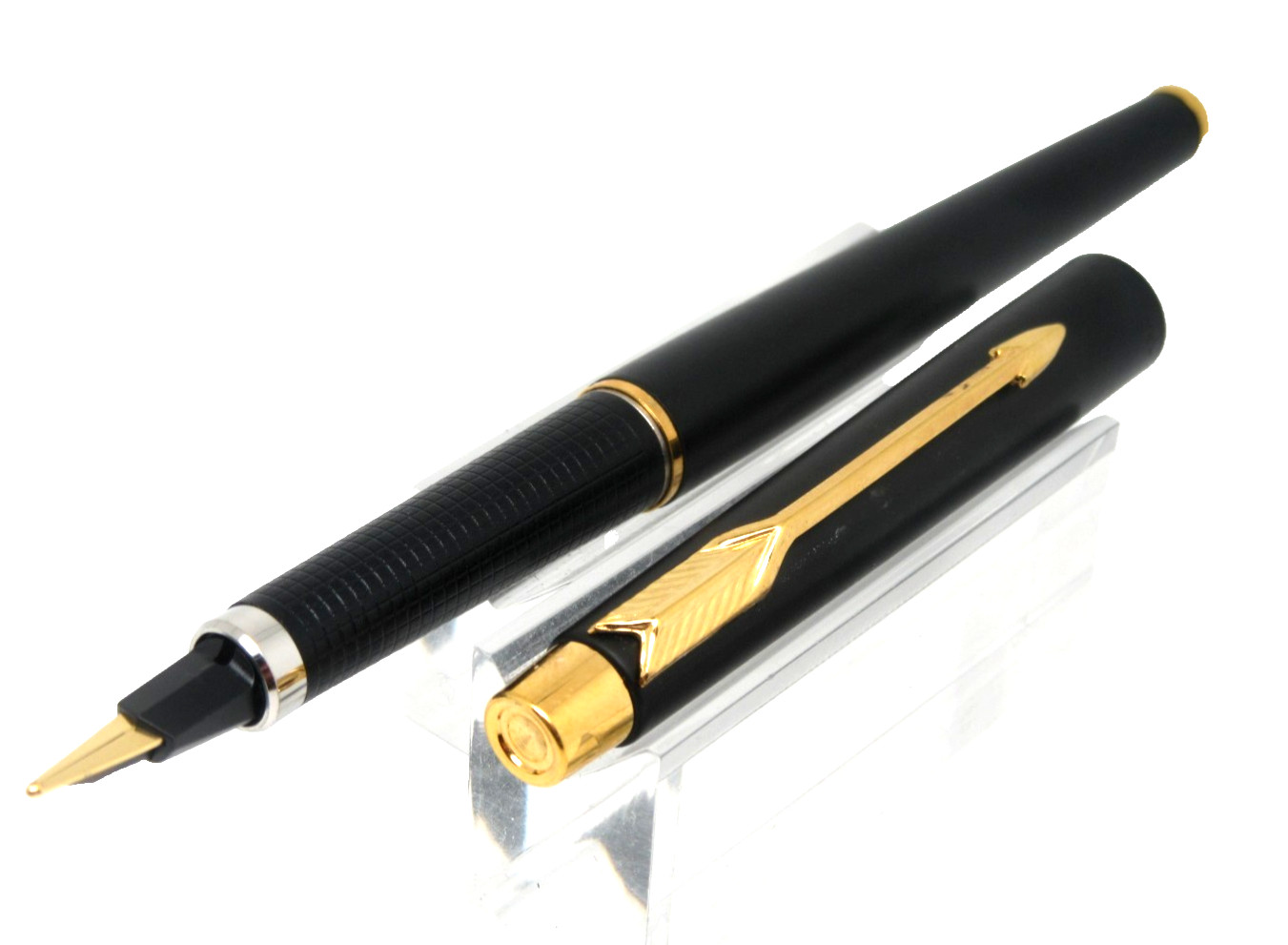 Stylo plume Parker 180 noir mat pour vos notes de bureau et signatures officielles