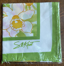 1970S - S M KENT FOR AVON - SCARF - IN ORIGINAL UNOPENED PACKAGE
