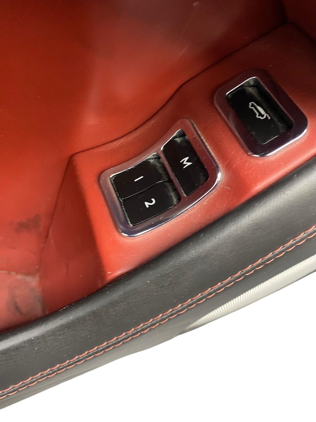 2015-2020 BENTLEY BENTAYGA Front Left Side Inner Door Trim Panel |Fireglow (Fir)