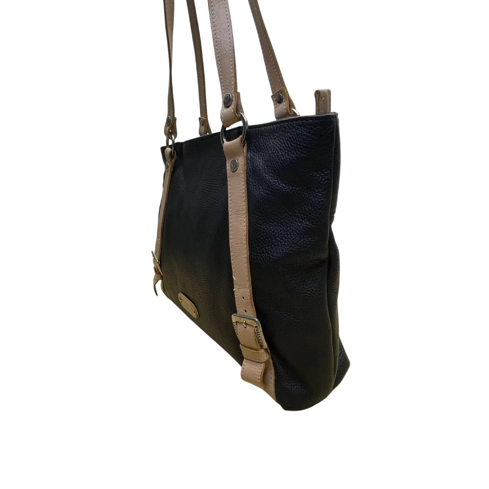 Bolso de hombro Valentina para mujer de cuero negro y rosa con correas ajustables Foto 2 de 4