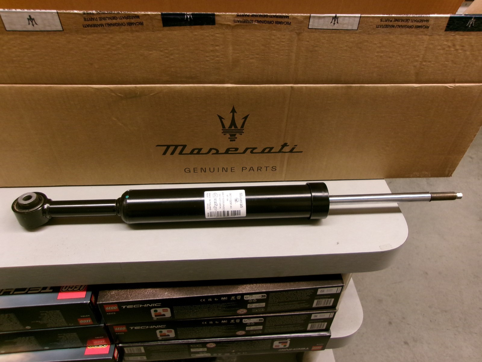 Maserati Ghibli 2014-2022 Rear Shock absorber P/N 670102914