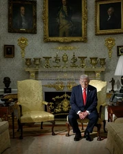 PRESIDENT DONALD TRUMP MAN IN THE ARENA OVAL OFFICE PORTRAIT 8X10 PHOTO