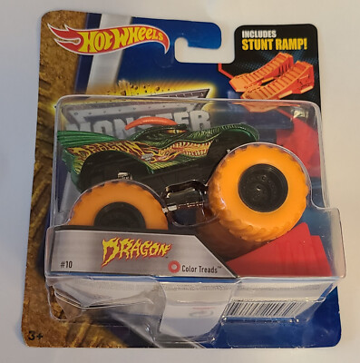Hot Wheels Monster Jam Dragon Color Treads # 10 Includes Stunt Ramp New 2015