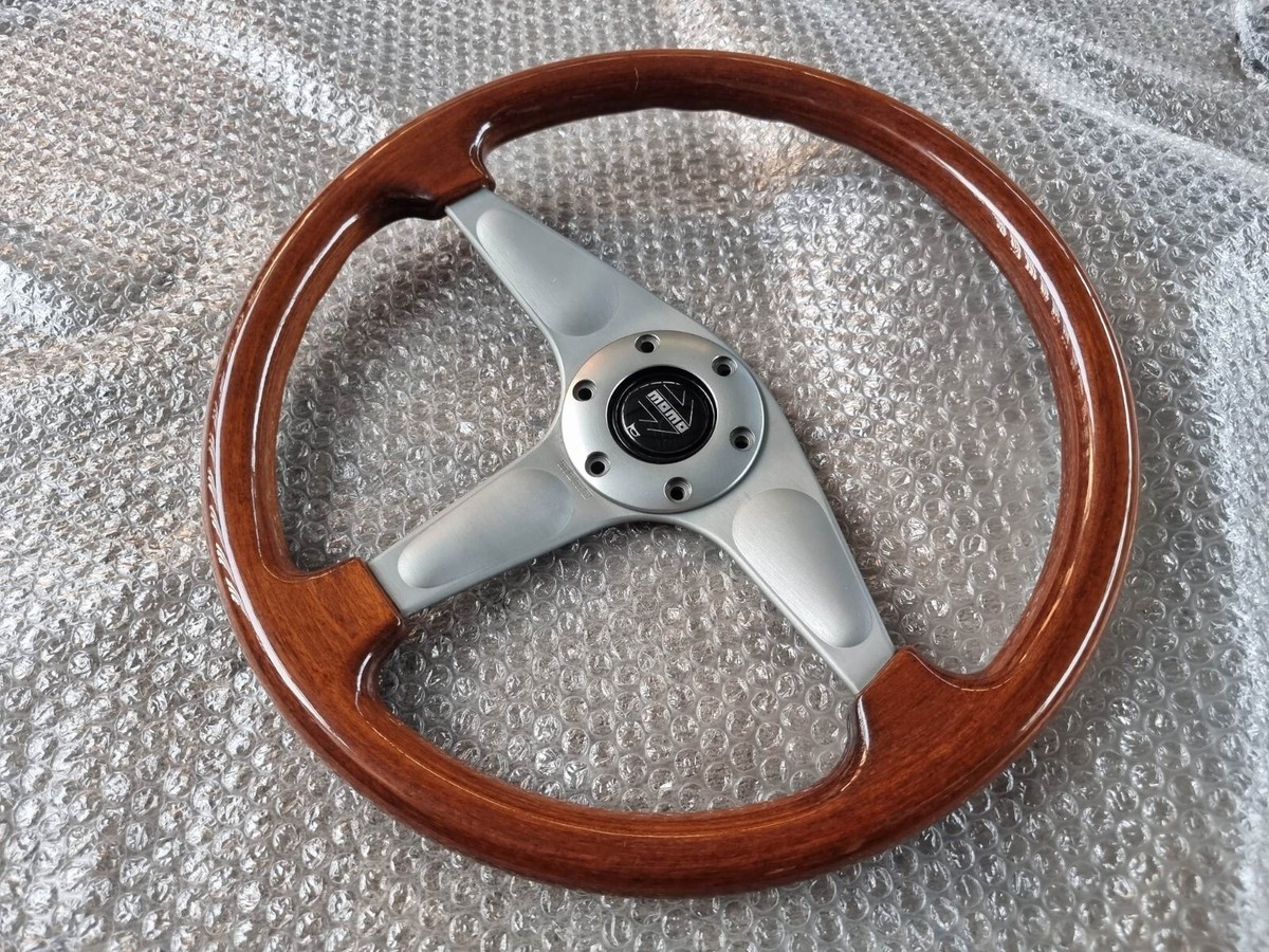 MOMO STEERING WHEELS GREAT GENUINE PART 200sx ae86 mr2 BMW BENZ
