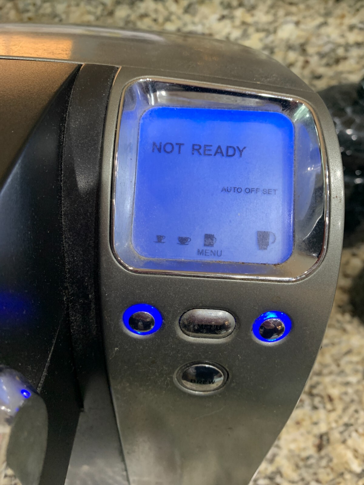 Keurig B70 Single KCup Coffee Maker Platinum has issue read full