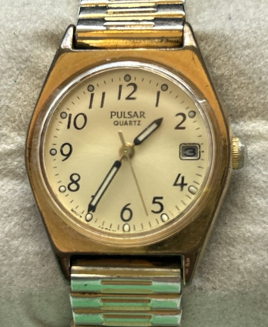 Vintage Pulsar Watch Women Gold Tone Date V827-0430 Stretch Band