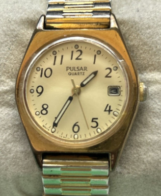 Vintage Pulsar Watch Women Gold Tone Date V827-0430 Stretch Band