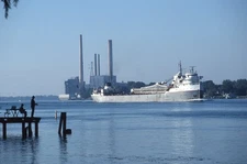 BN Original Slide Self Unloading Cargo Ship: Calumet - Lambton ON 2002