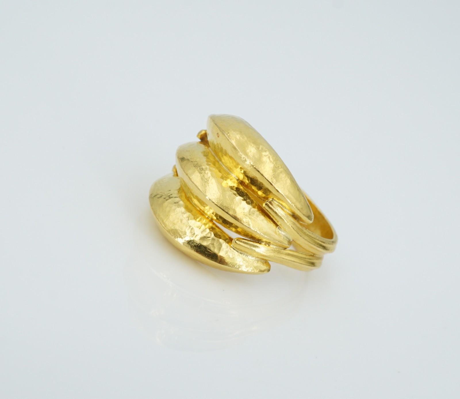 Lalaounis Hammered Shield Statement Ring Yellow G… - image 4