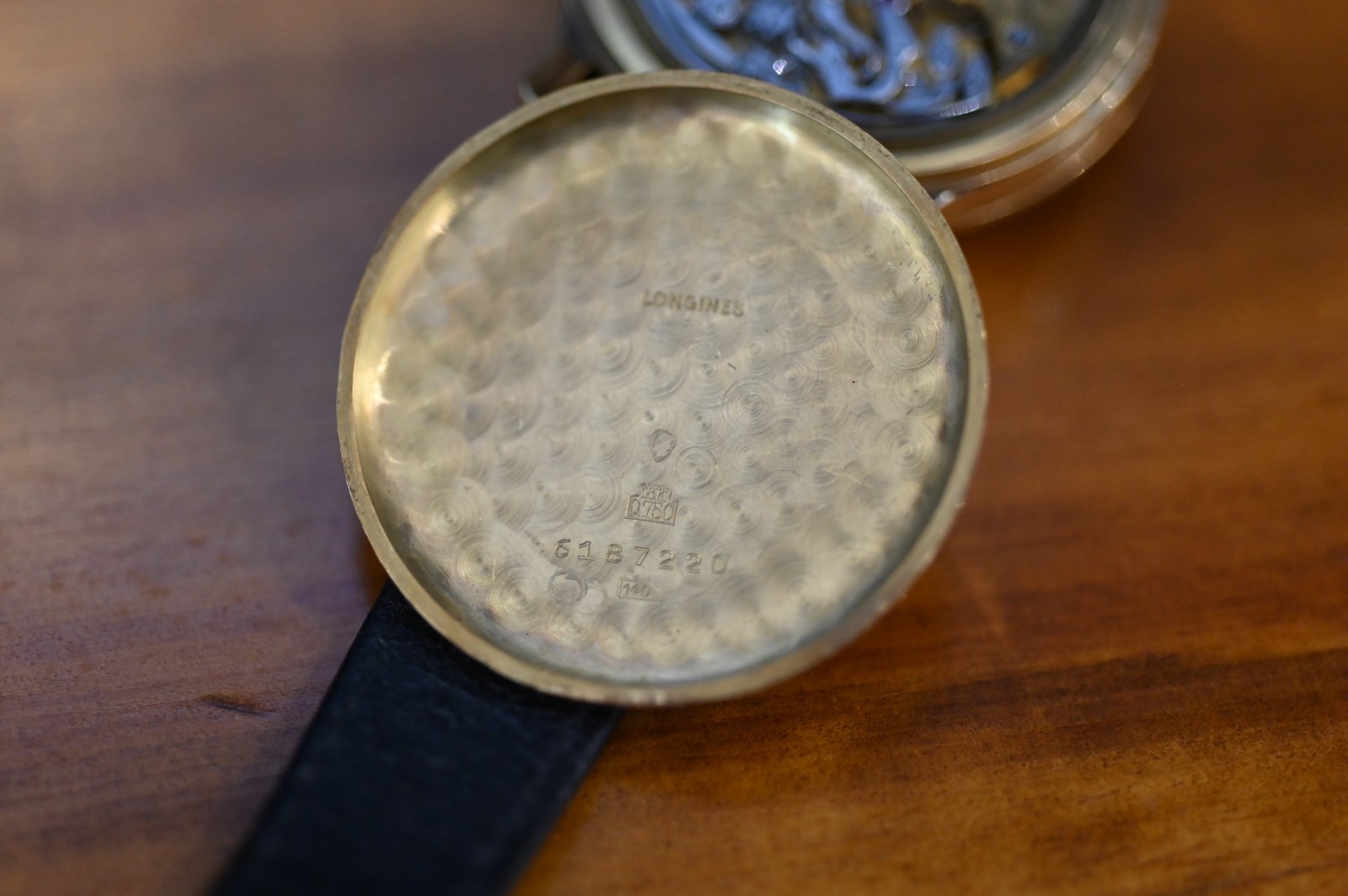 36mm solid gold vintage chronograph Longines 13 ZN 18kt image 3