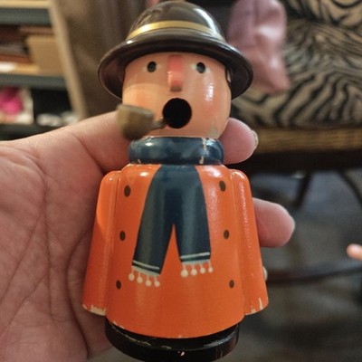 VTG Mid Century Gahlenz Raum Und Tafelschmuck Pipe Smoking Man wooden figurine