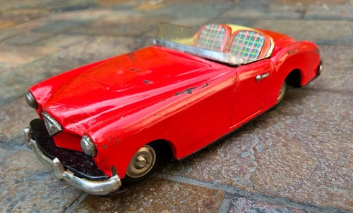1954 KAISER DARRIN AMERICAN SPORTS CAR TIN BATTERY OPERATED TOY JAPAN WORKS