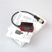 Leuze electronic retro-reflective photoelectric sensor PRK 25B/4.3,200-S12 50110924 original packaging