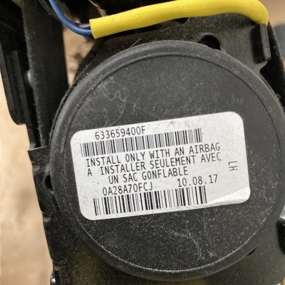 2017 2018 2019 2020 2021 Subaru Impreza Seat belt Front Left Right Module 20202 - Image 4 of 4