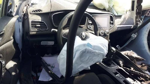 Alettone Posteriore per RENAULT MEGANE IV BERLINA 5P Business 2020 6267042 - Foto 9 di 9