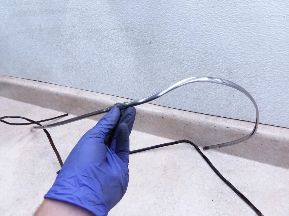 Tapicería de asiento de metal y vinilo vintage 1975 ANX-C5 Suzuki 380 GT GT380 Sebring Foto 2 de 4