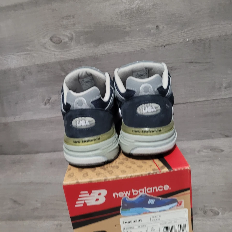 new balance 993 indigo blue womens size 11 Wide / mens size 9.5 D wr993nv - Photo 4/4