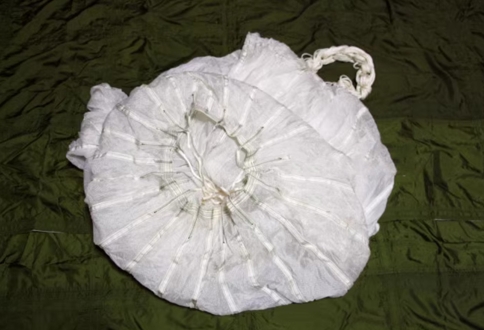 White Round Diameter 6.5m/21Ft Parachute for Wedding Photography