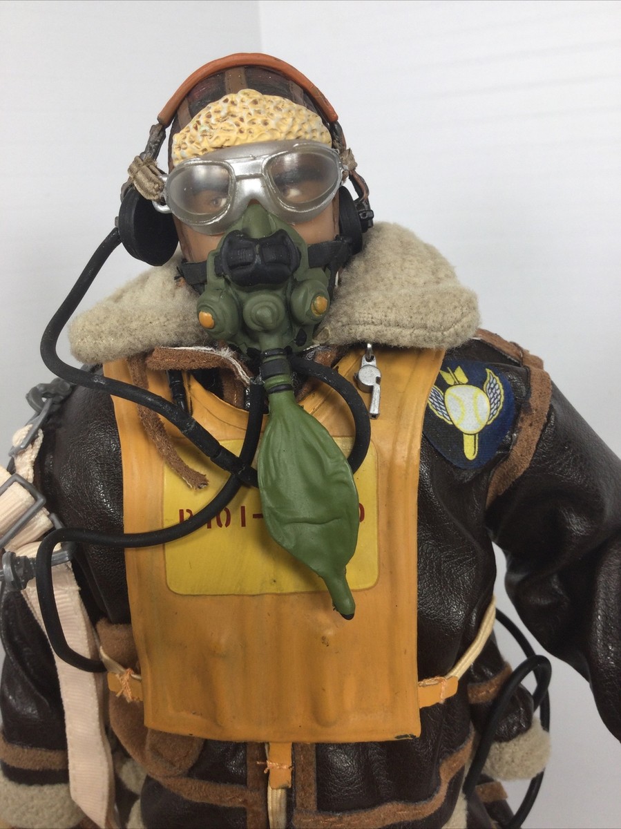 1/6 21ST CENTURY US B-17 8TH AIR FORCE WAIST GUNNER .50 CAL