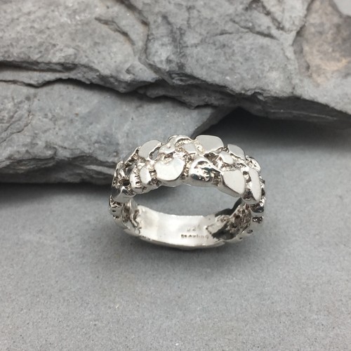 Sterling Silber Nugget Ring Bandgröße 7 3,7 Gramm 5 mm breit