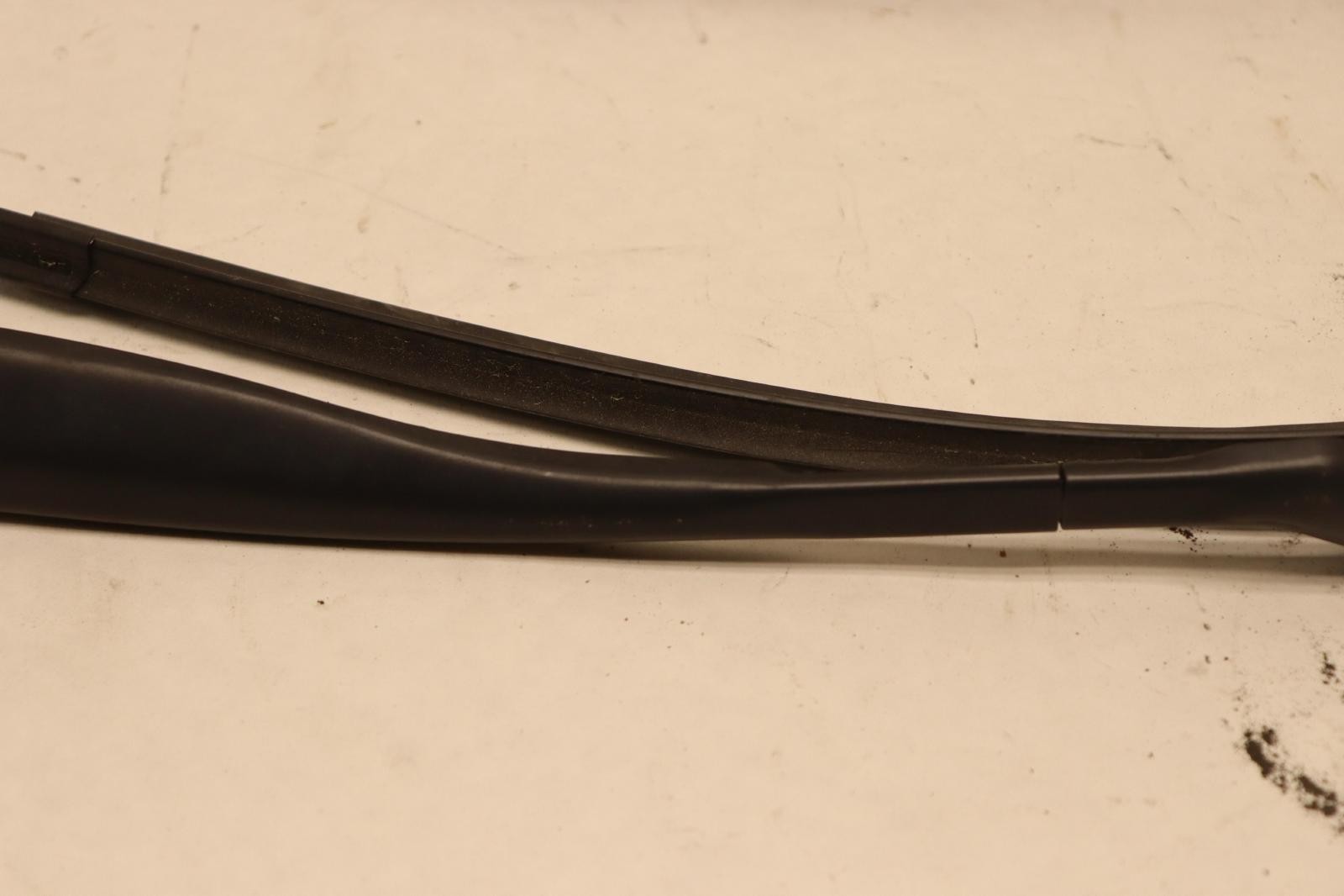 2014-2020 MASERATI QUATTROPORTE FRONT LEFT & RIGHT WINDSHIELD WIPER ARM PAIR OEM