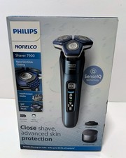 Philips Norelco 7900 Men's Shaver 360  Flexible Heads, UV Cube, S7889/91 Sealed