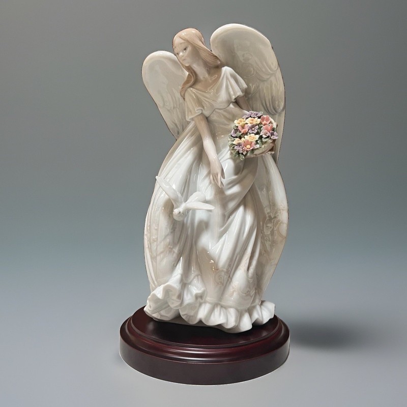 Lladro ANGEL Figurine 1867 "FLOWERS OF PEACE" w/Orig Base / Retired 2004 / Mint