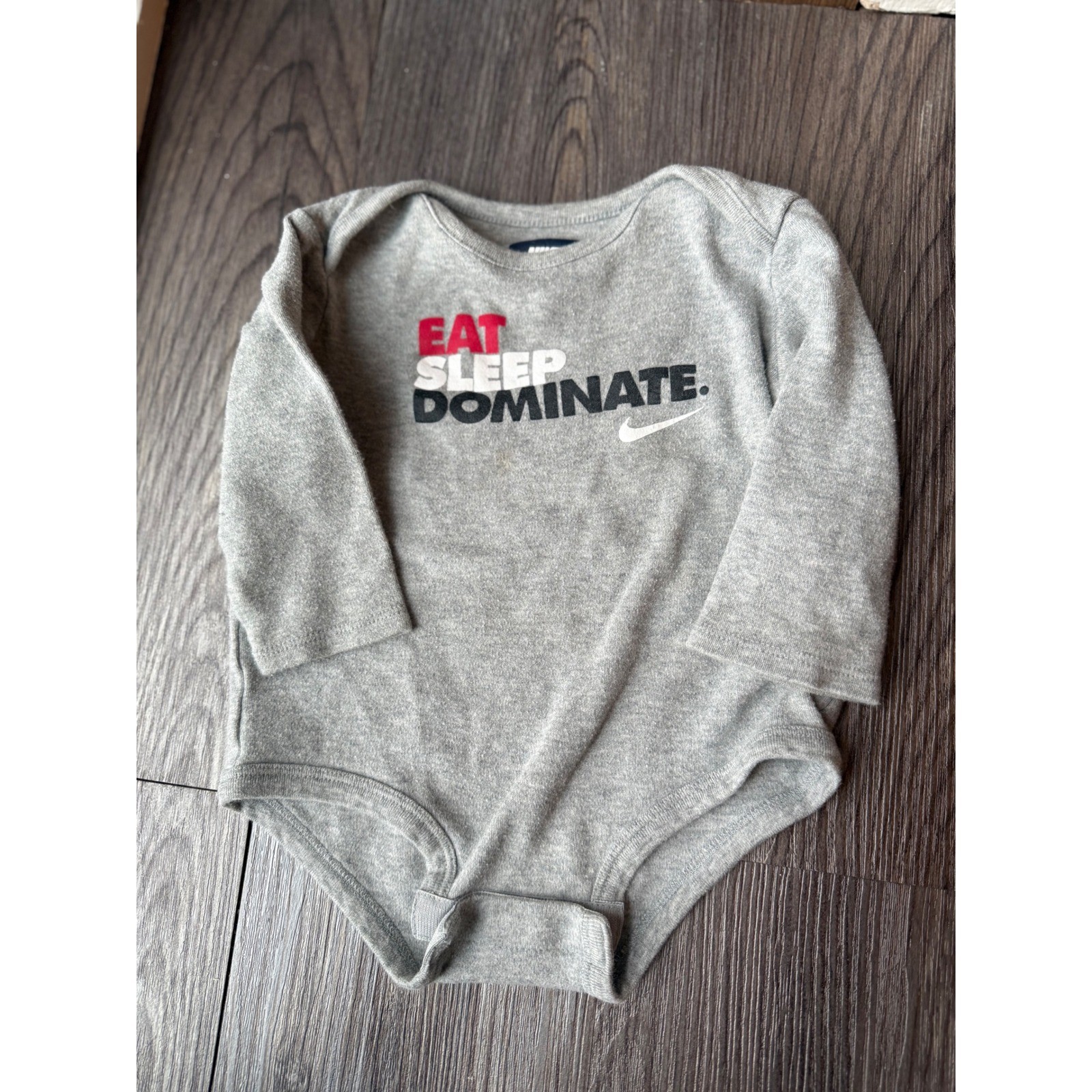 Nike Baby Bodysuit Gray Long Sleeve Eat Sleep Dominate  Swoosh 9-12 months
