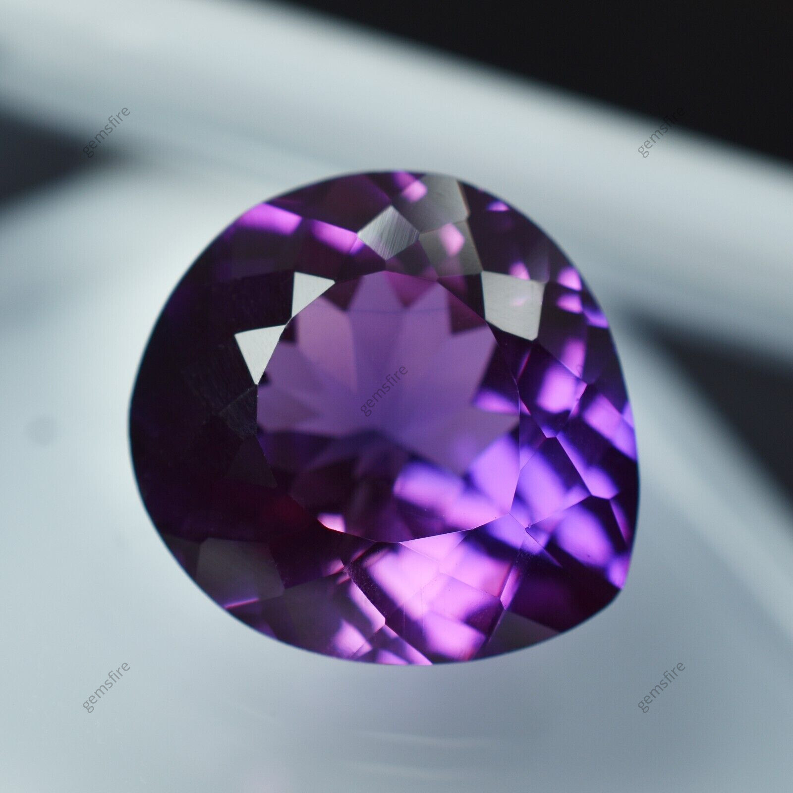 Piedra preciosa NATURAL TANZANITA PÚRPURA 11,55 quilates extremadamente rara corte PERA PAN CERTIFICADA