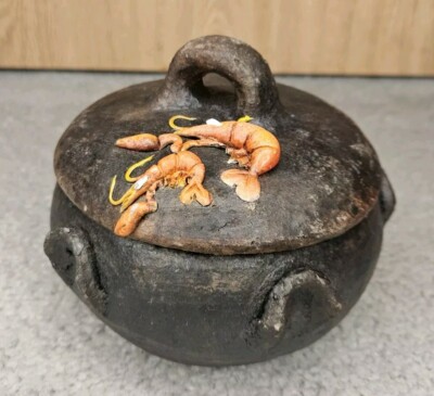 Vintage Roberta Schilling Collection Black Clay Pot w/Lobster Lid Rare!