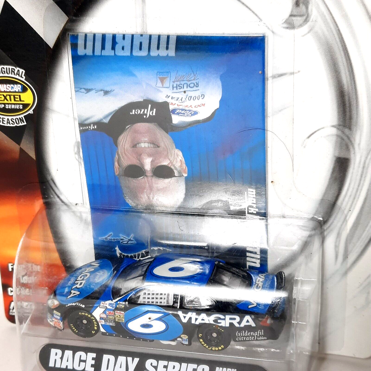 MARK MARTIN #6 VIAGRA FORD 2004 HOT WHEELS 1:64 RACE DAY SERIES