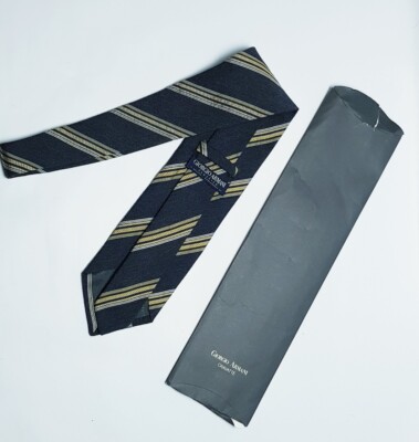 Giorgio Armani Classico Krawatte Grau Gelb Streifenmuster Seide Retro Style Neu ohne Etikett