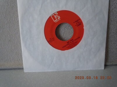 TILLIS,MEL 7''vinyl...YOUR BODY IS AN OUTLAW/RAIN ON MY ...ELEKTRA...VG+...'80