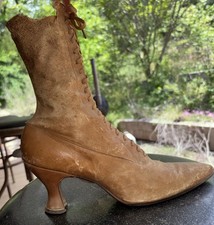Single Lovely Antique Women's High-Top Laced VictorianTan High Heal Shoe Display