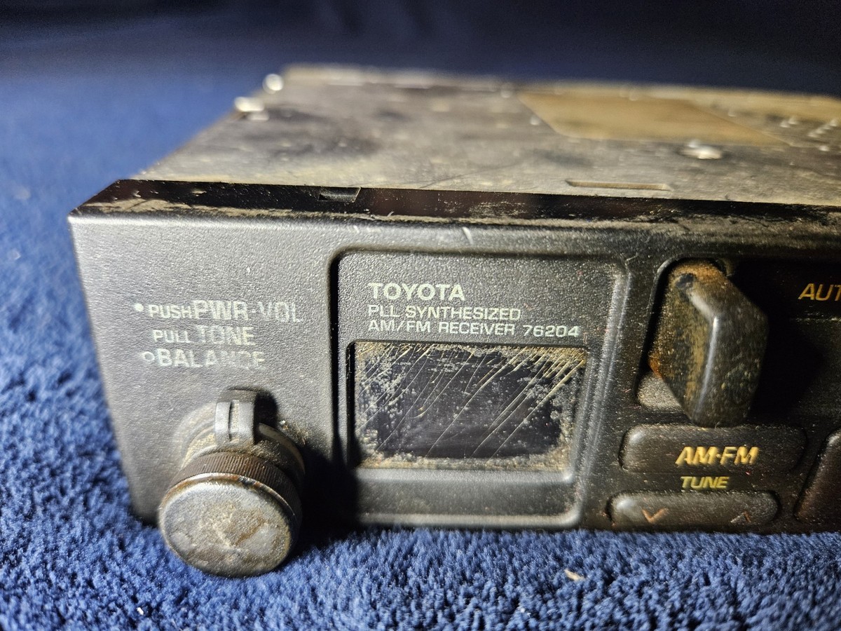 Vintage 1980's TOYOTA 08600-00836 Car Radio Stereo Cassette Player