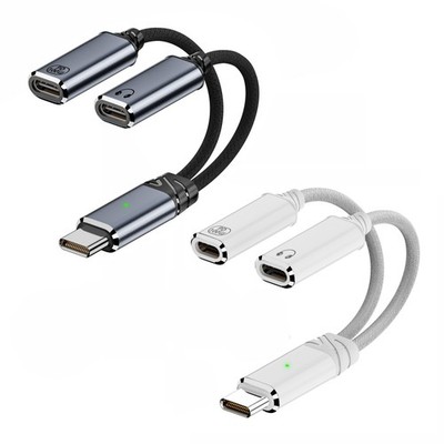 Effizientes Schnellladen und Audioausgang mit Dual USB C Adapter für iPhone