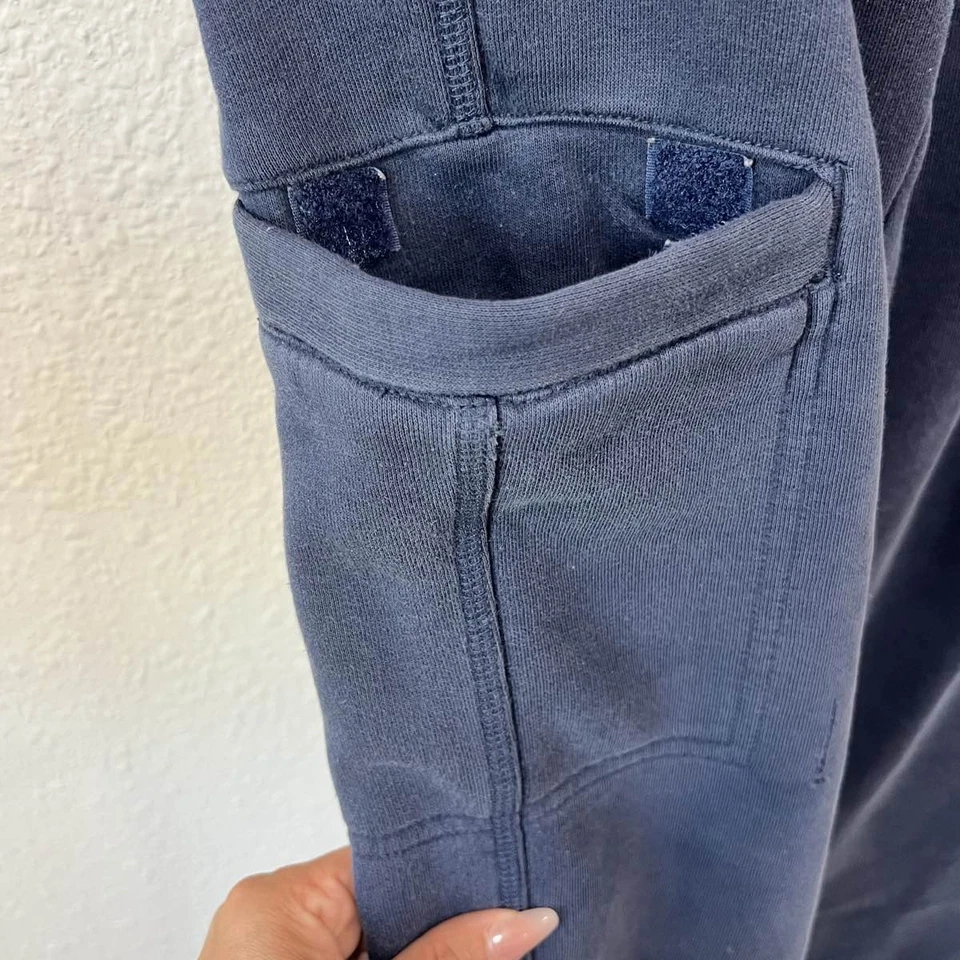 Fila Men's Navy Blue Fleece Cargo Joggers - Image 3 of 4