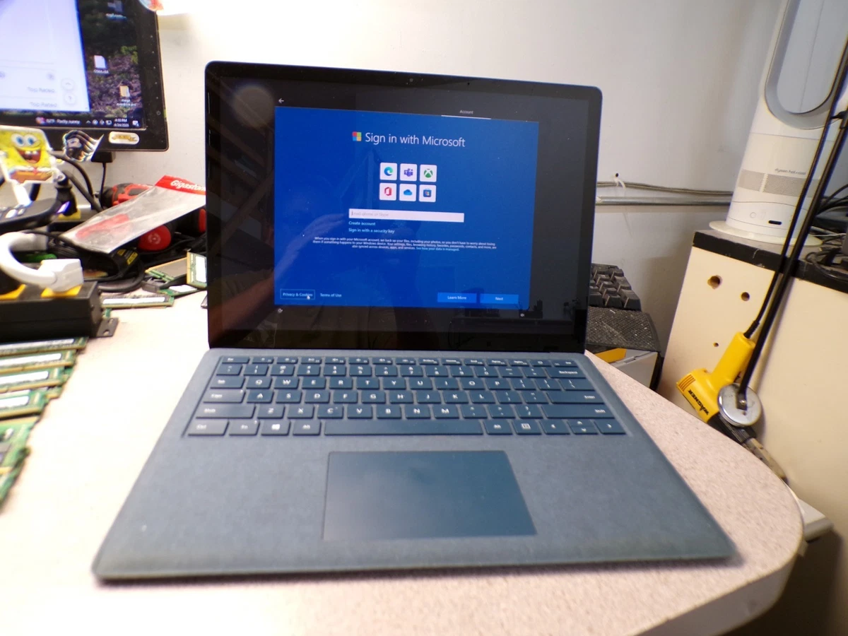 Microsoft Surface Laptop Intel Core i5 7th Gen. PC Laptops