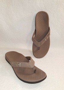 VIONIC Patty Taupe Thong Sandals Womens Size 10 | eBay