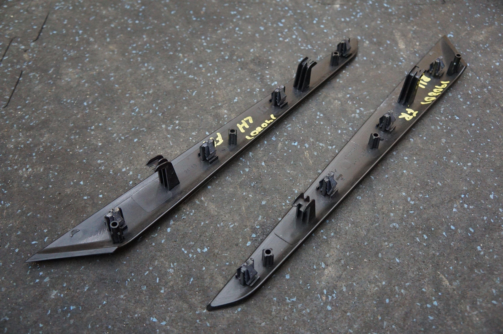 Set 2 Left Right Door Trim Carbon 673000338 Maserati Ghibli Quattroporte 13-17+