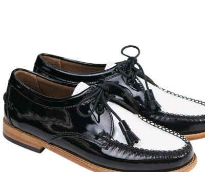 bass moccasins lace up