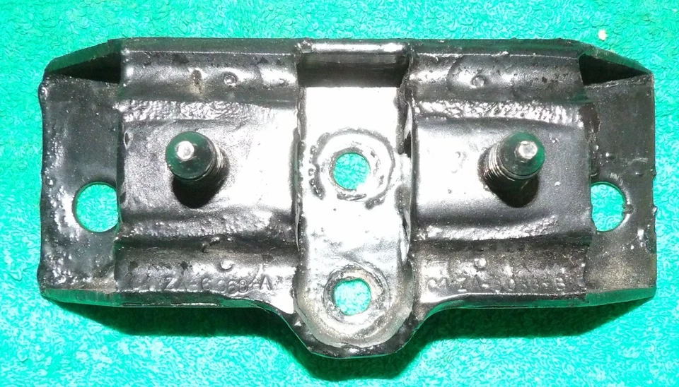 1964-1968 Mustang Shelby Cougar Tiger ОРИГИНАЛЬНОЕ КРЕПЛЕНИЕ ИЗОЛЯТОРА КОРОБКИ ПЕРЕДАЧ 289 302 - Изображение 4 из 4