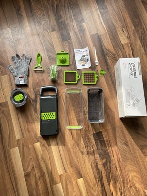 Neu & Ungeöffneter Gemüse Schneider / Vegetable Chopper mit Aufsätzen